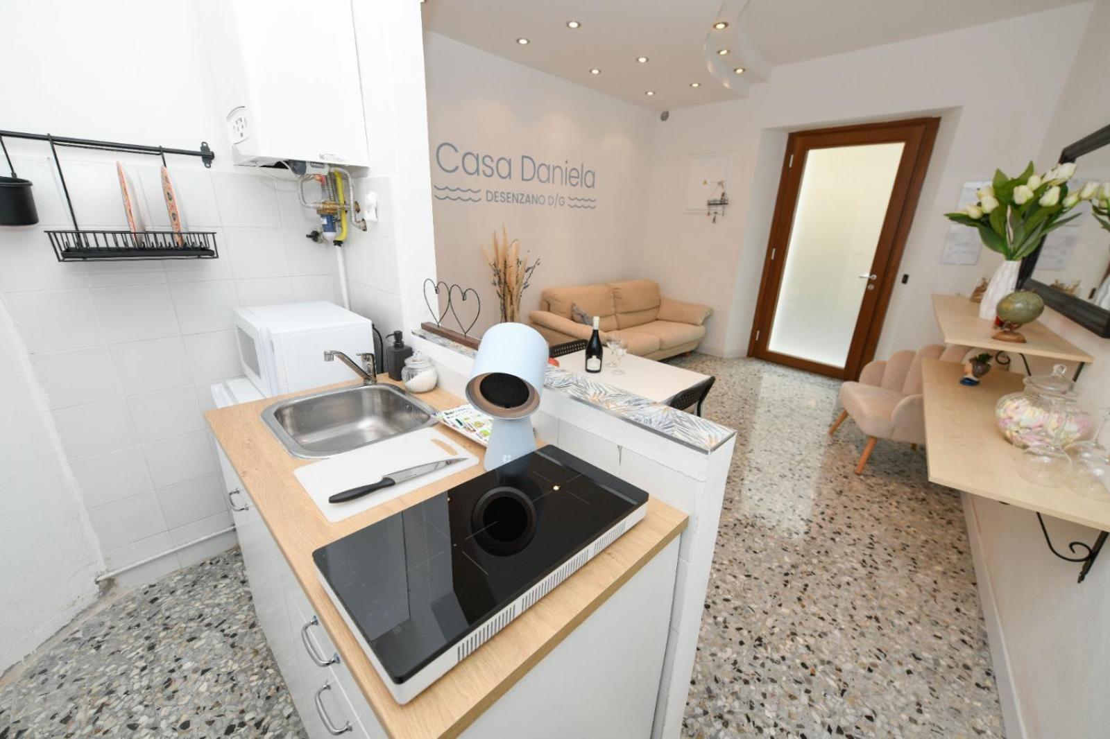 Willa Casa Daniela Desenzano del Garda Zewnętrze zdjęcie